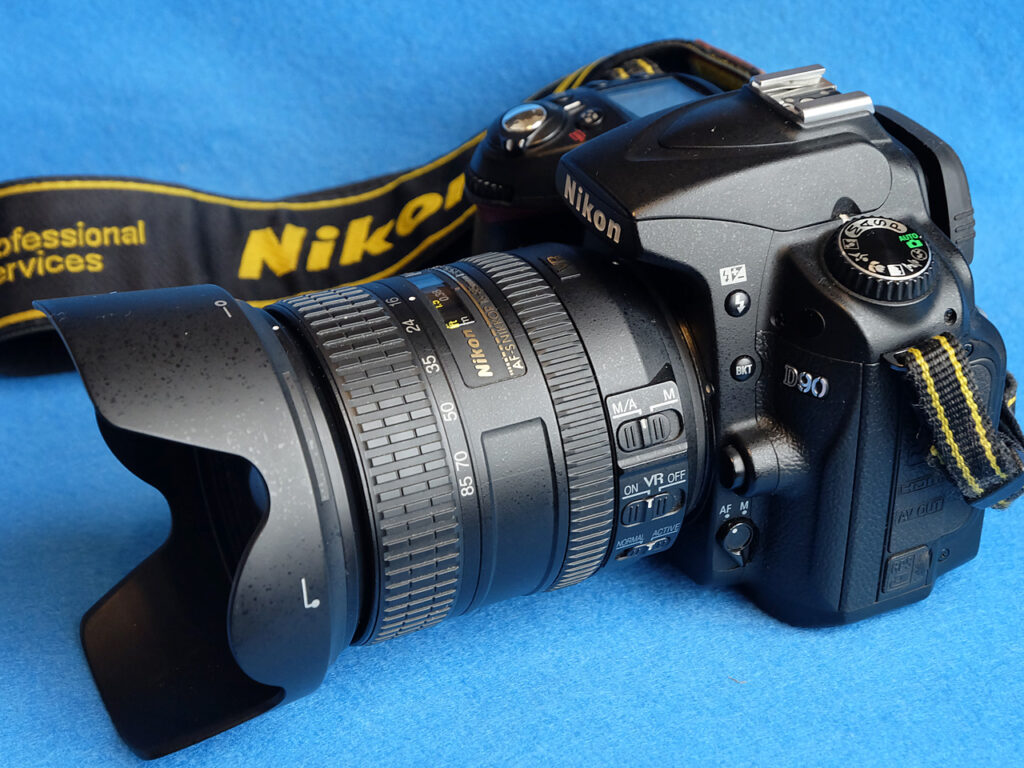 私がニコンのカメラをおすすめしないわけ〜電子部品の勝負でキヤノンに連戦連敗