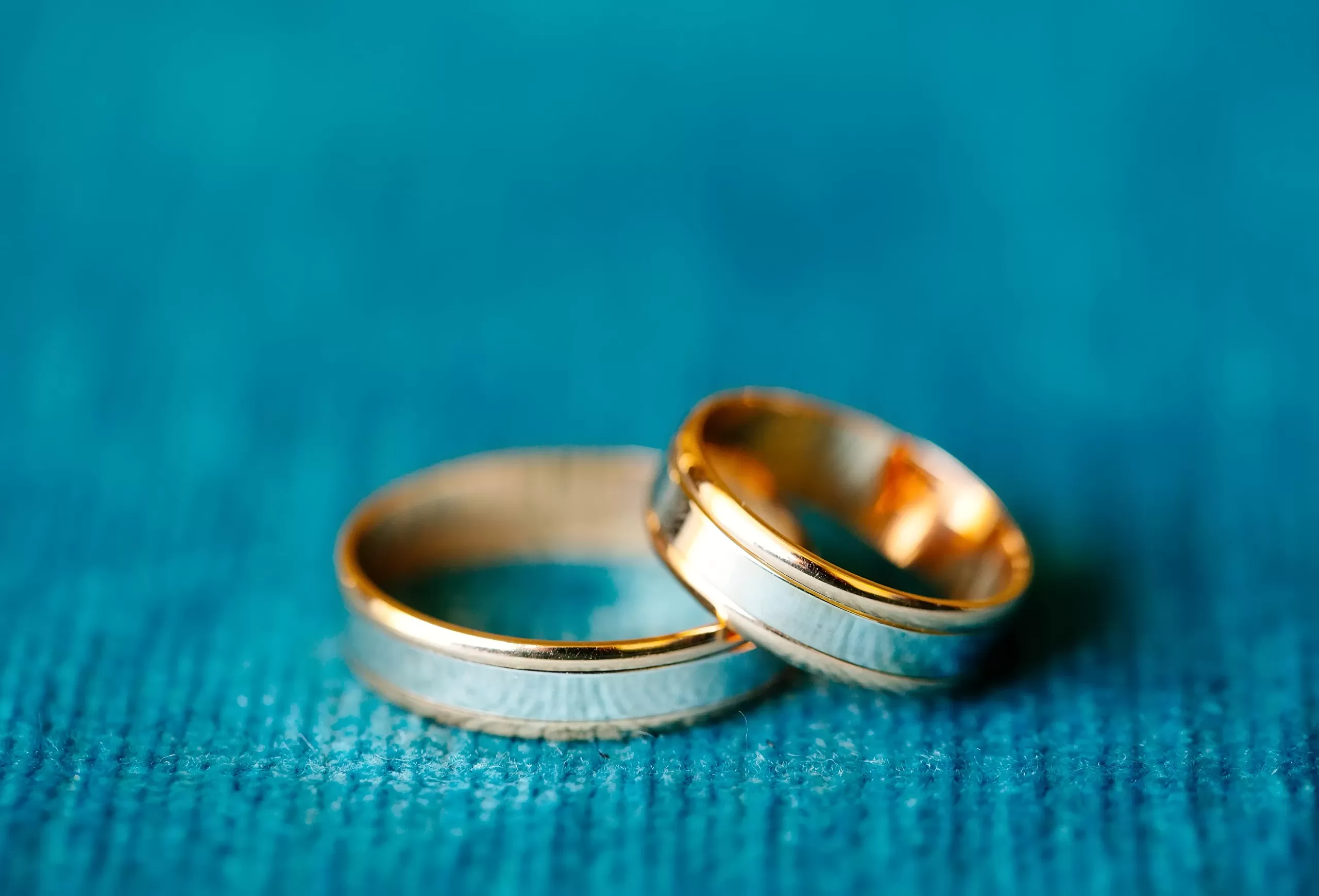 ツートーンウェディングバンド