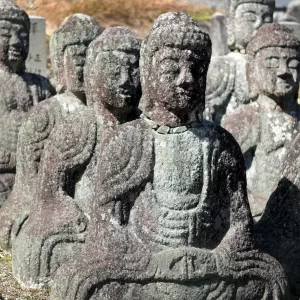 鵜川四十八体石仏群（高島市）｜ホームページ制作 滋賀県大津市「ペンタ工房」